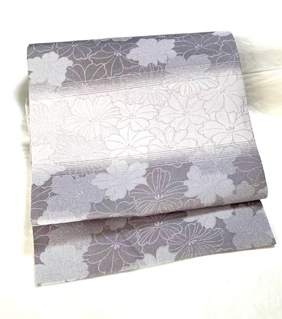 正絹　名古屋帯　横段　優しくて淡いピンク　グレー濃淡　お花柄