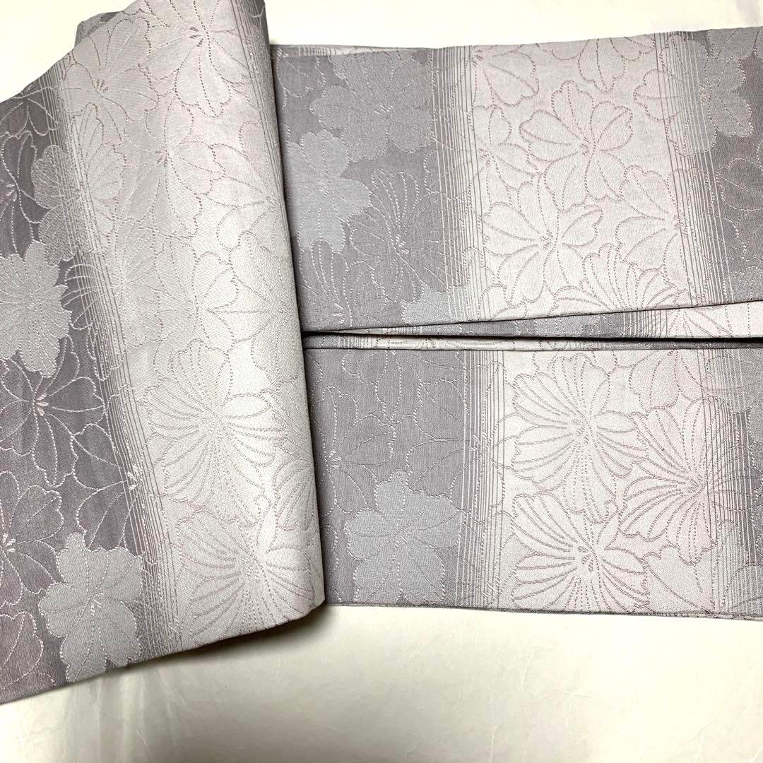 正絹　名古屋帯　横段　優しくて淡いピンク　グレー濃淡　お花柄