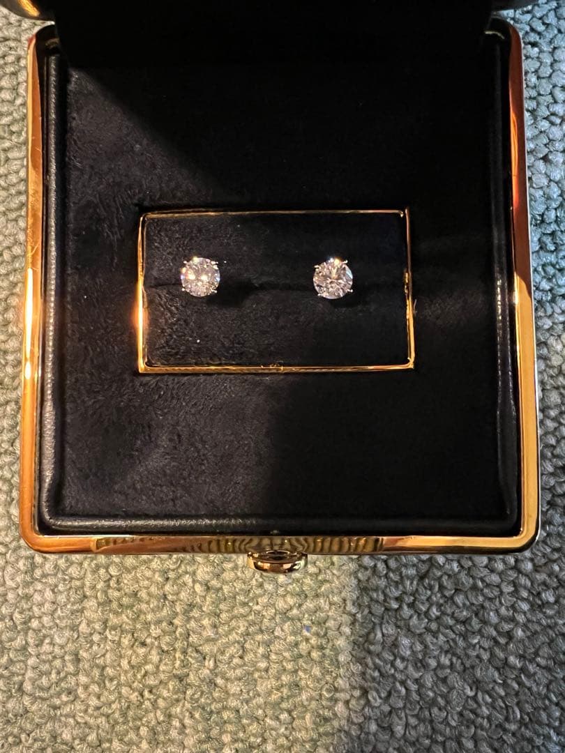 新品未使用✨最高級モアッサナイトピアス　0.5カラット 合計1カラット シルバー