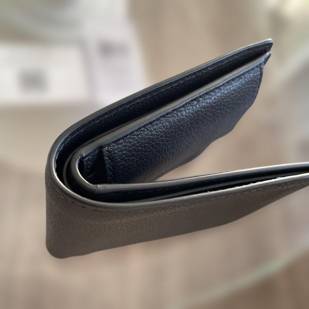 未使用　定価49,500円　COACH ブラック 二つ折り財布 ポケット付