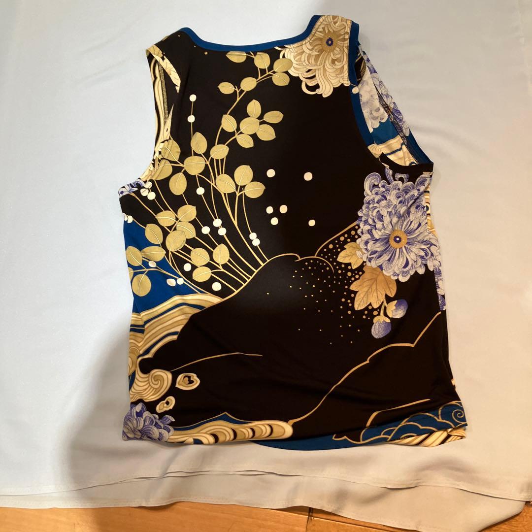 花柄タンクトップ レオナール