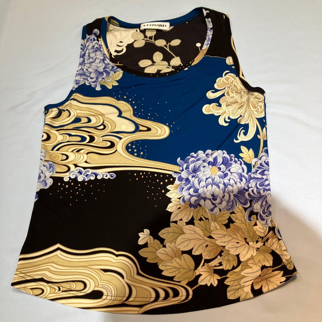 花柄タンクトップ レオナール