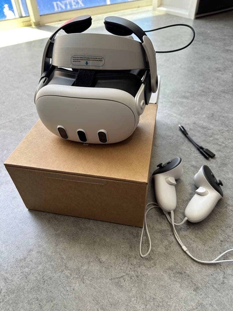  Quest 3 128GB ヘッドストラップ付き