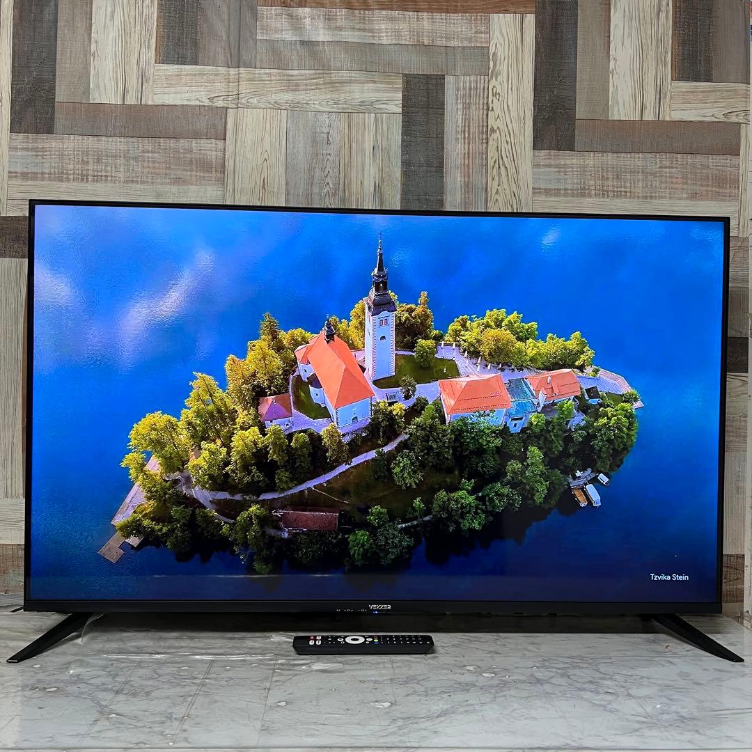 全国送料込❣️VEZZERチューナーレス テレビ 4Kネット動画対応新品リモコン