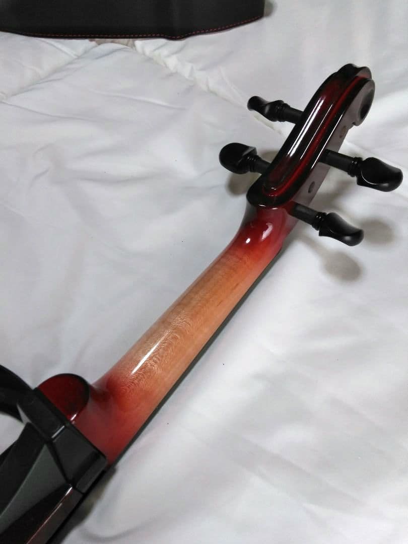 YAMAHA　サイレントバイオリン　　SV150S　肩当て　消音器etc