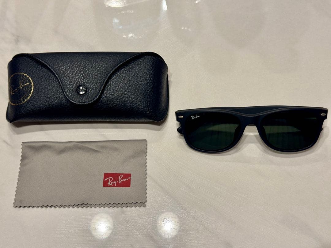 レイバン サングラス 正規品 ニューウェイファーラーRB2132F 622