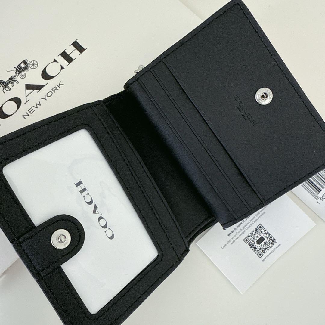 COACH コーチ 折り財布　ブラック　スタッズ　黒色