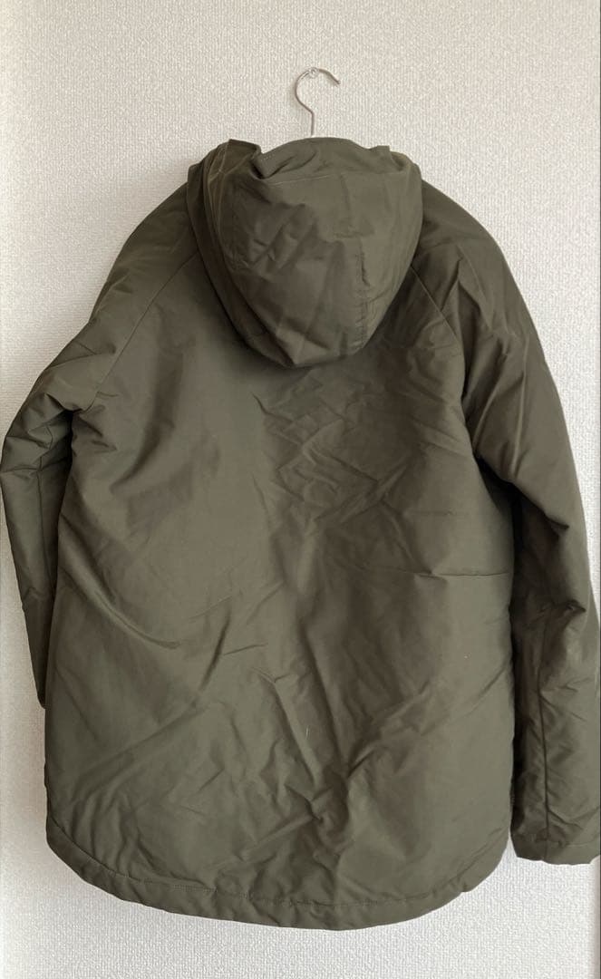 【美品】パタゴニア　ボーイズインサレーテッドイスマスジャケット