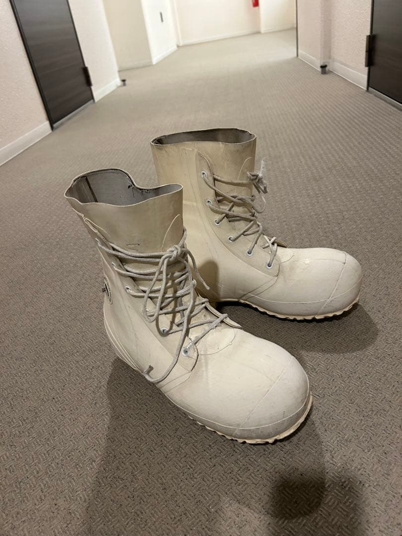 バニーブーツ　ミッキーブーツ　白　ホワイト