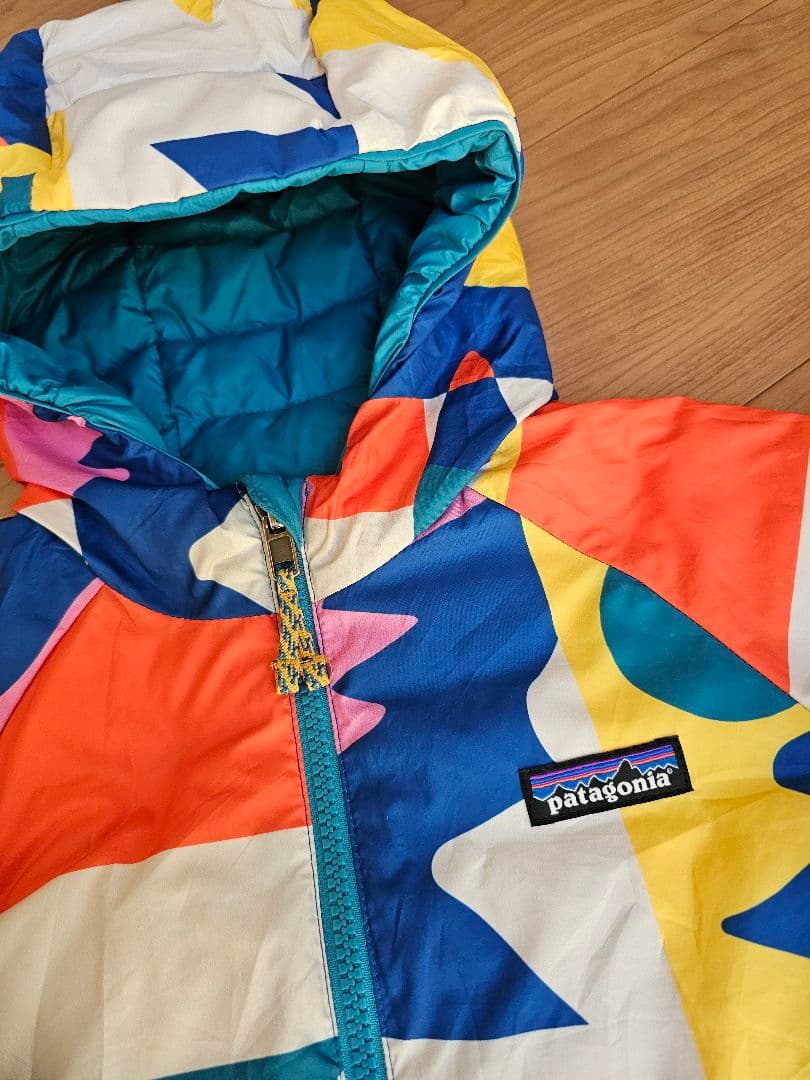 Patagonia パタゴニア　ベビーリバーシブルダウン　ジャケット　5T