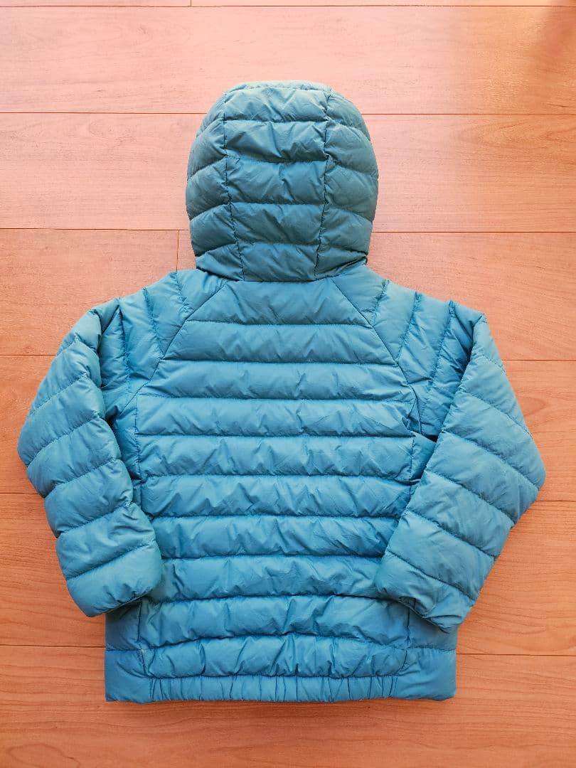 Patagonia パタゴニア　ベビーリバーシブルダウン　ジャケット　5T