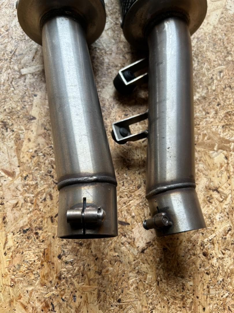 バイク用カーボンファイバーマフラー2本セット