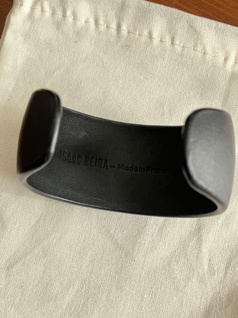 最終値下 ISAAC REINA CURVED COATED BRACELET黒