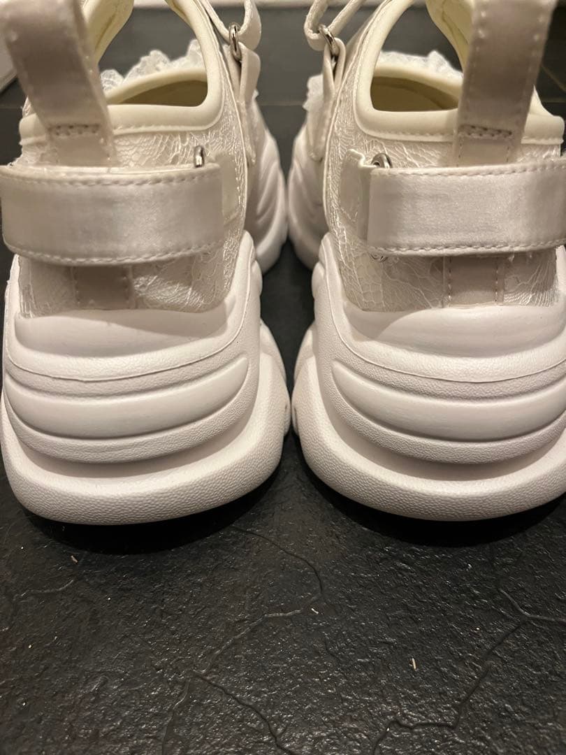 merry jenny レースアップバレエスニーカー