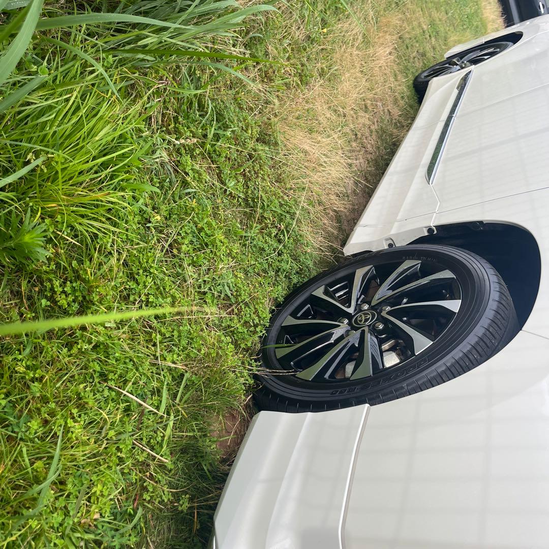 90ノアガソリンS-Z右エアロパーツのみ