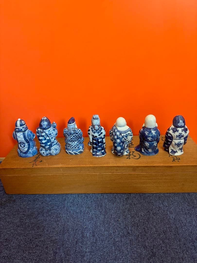 1573 源右衛門 染付七福神 置物 青 共箱 縁起物 オブジェ 飾り物