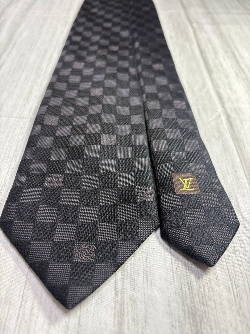 【極美品】 LOUIS VUITTON ルイヴィトンネクタイ ダミエ ブラック