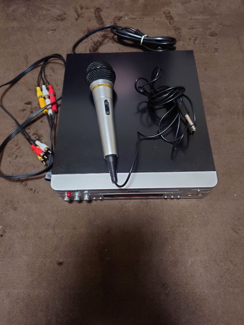 ひ*じ様 VPM-7000 カラオケ対応DVDプレーヤーと カラオケDVD