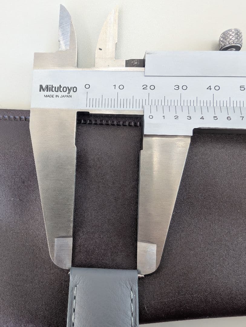 TAG Heuer 純正レザーベルト グレー　新品未使用