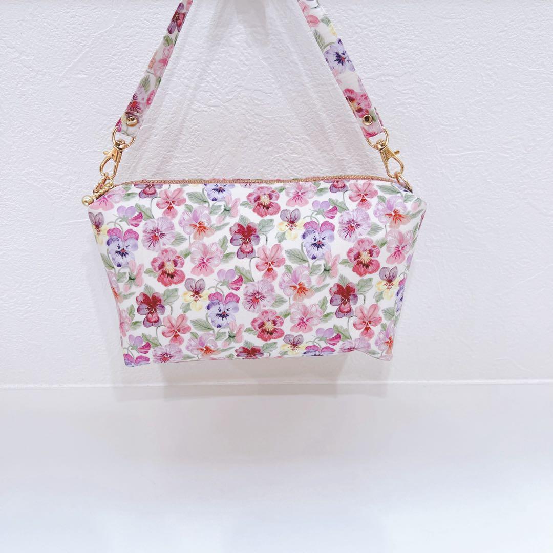 【パックりか❤ 様お取置き専用ページ】リバティ　タナローン持ち手付きポーチ(中)