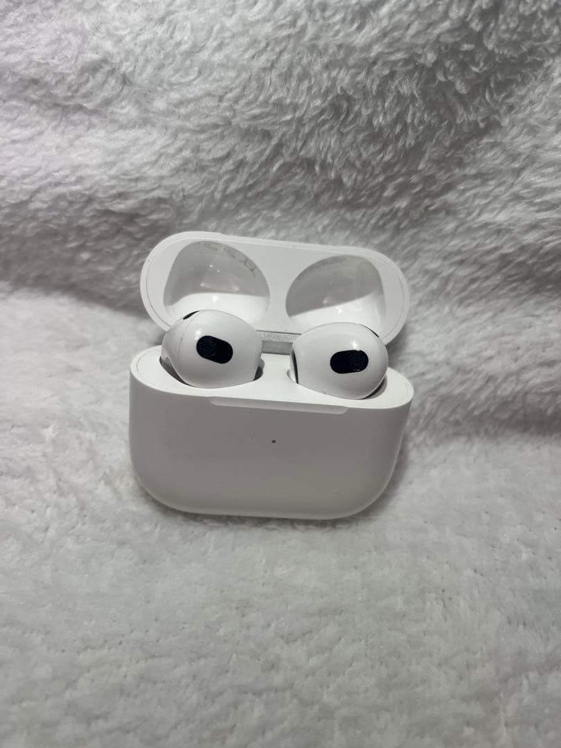【早い者勝ち】AirPods 第3世代 AirPods3