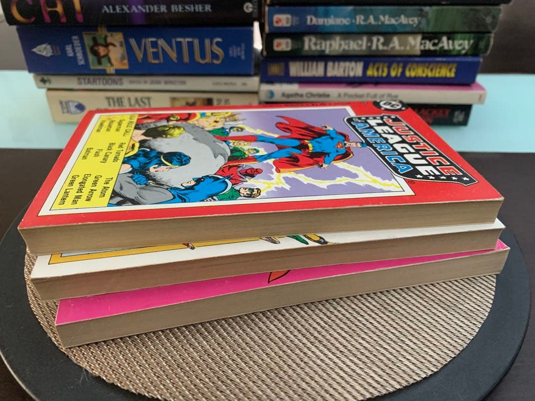 希少　DC Comics スーパーヒーロー洋書3冊セット