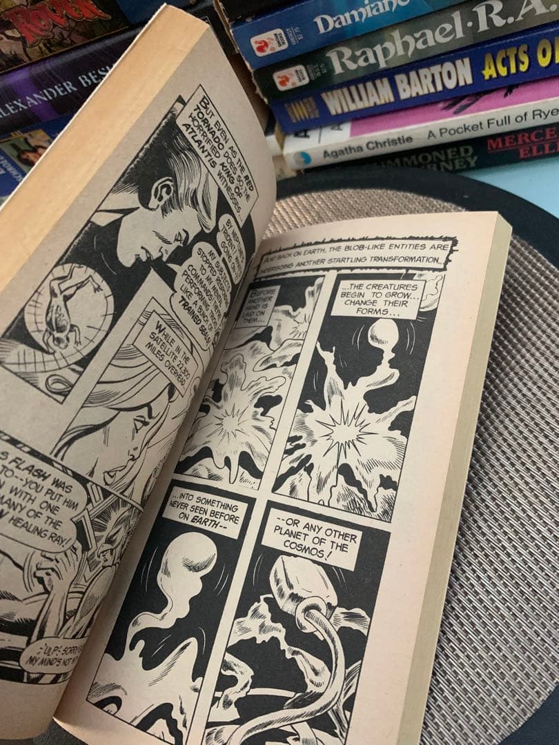 希少　DC Comics スーパーヒーロー洋書3冊セット