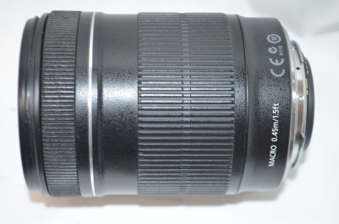 ★美品★Canon キャノン EF-S 18-135mm 3.5-5.6 IS