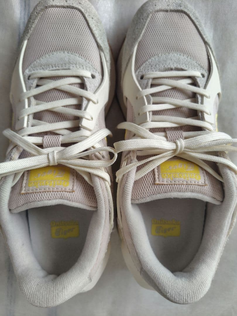 オニツカタイガー MOAGE CO モアージュ ベージュ イエロー 24cm