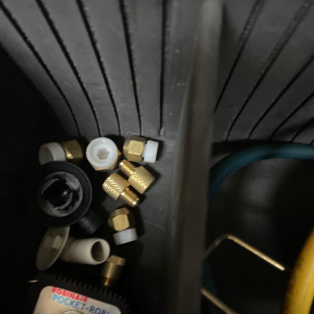 簡易真空ポンプ　ポケロビ バキュームマニホールド ロビネア