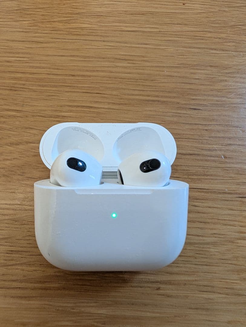 にょす【美品】Apple AirPods 第3世代