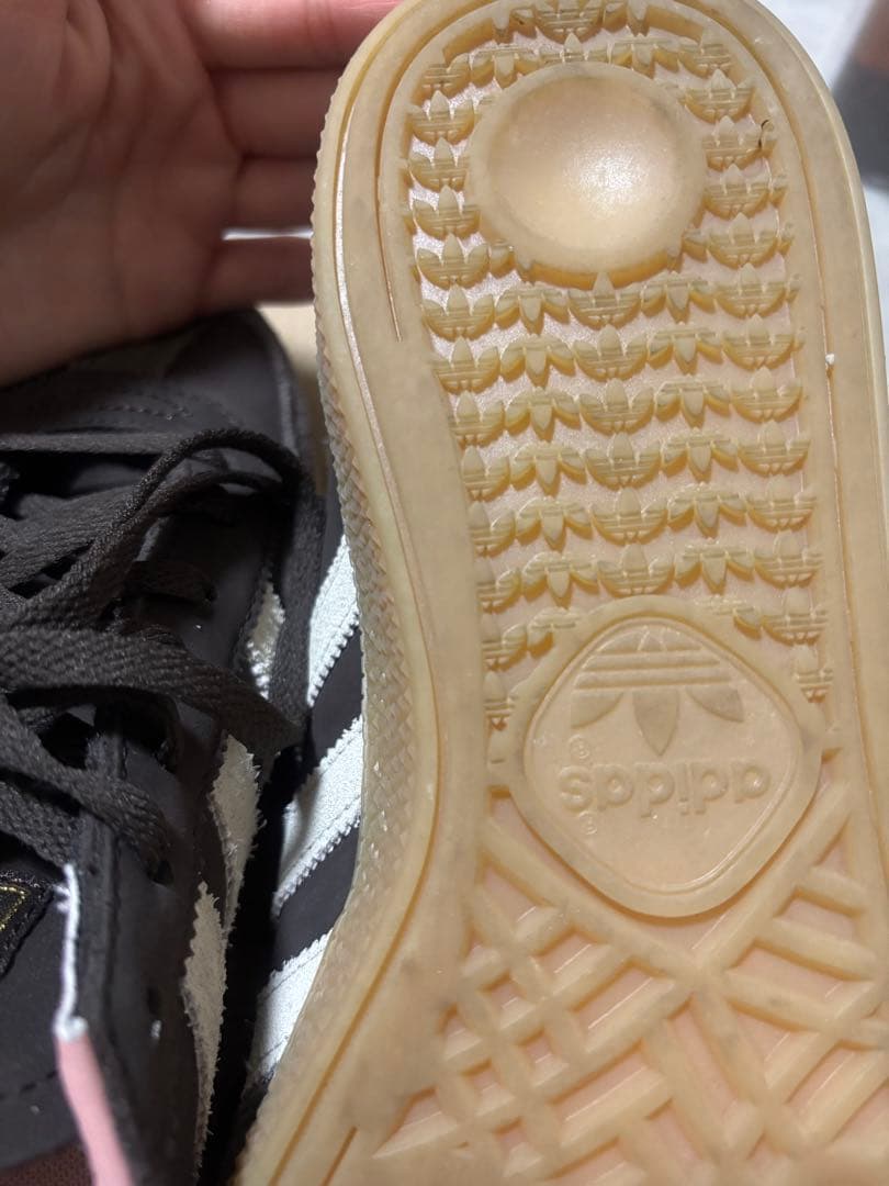 adidasスニーカー