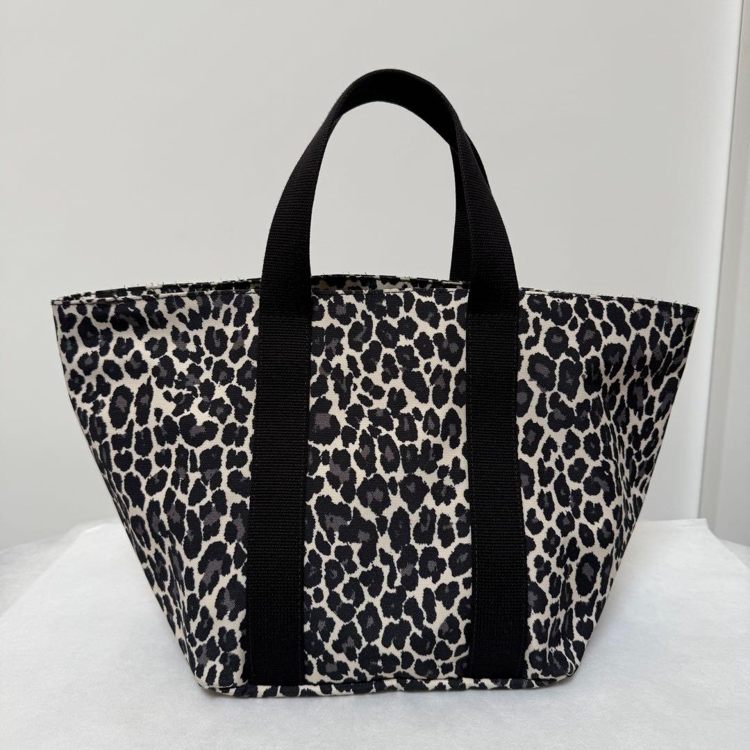 美品 エルベシャプリエ 1707F パンサーブラン×ノワール