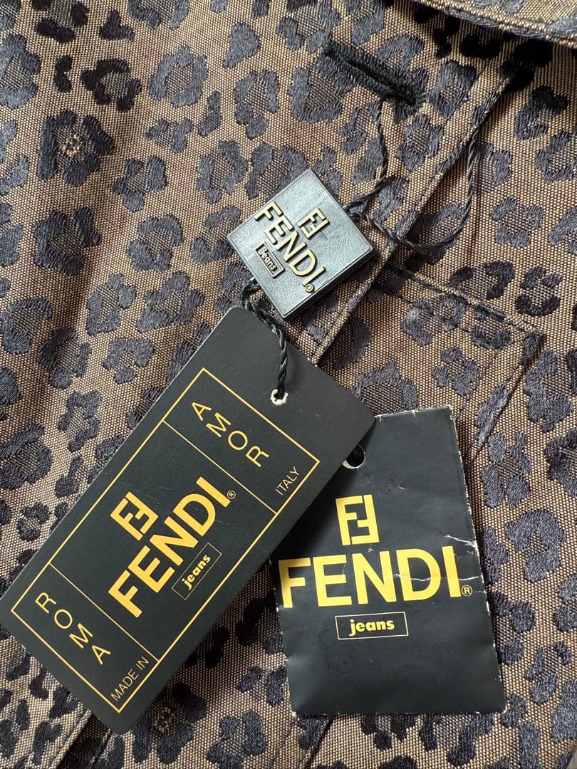 フェンディ トレンチコート　ロング　レオパード　タグつき