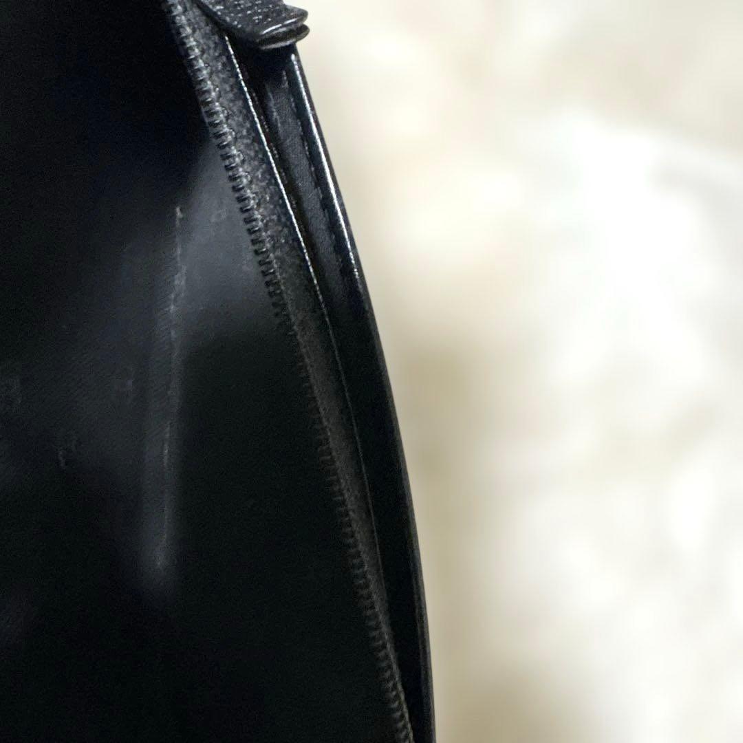 CHANEL 二つ折り長財布 ブラック ココマーク