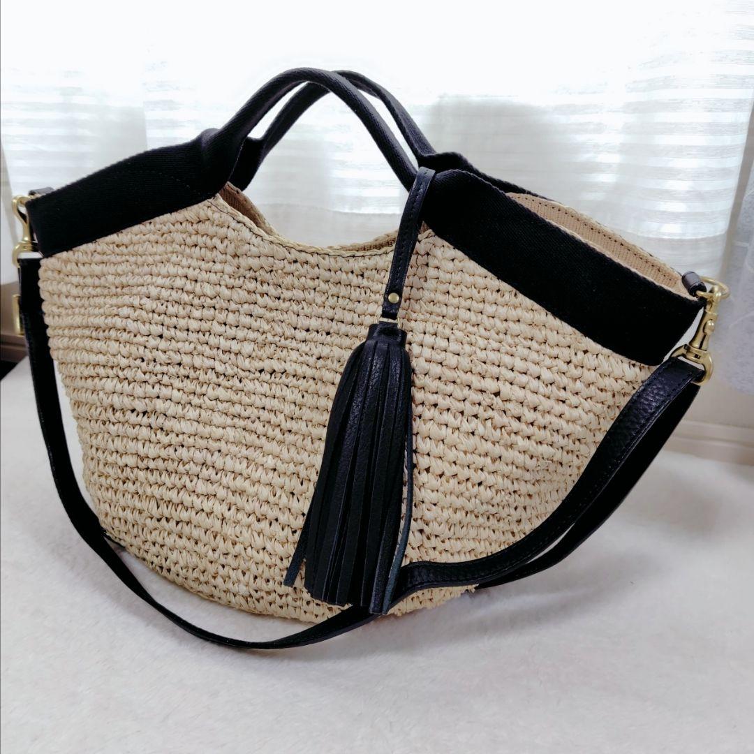 美品　ヴィオラドーロ　カゴバッグ　ラフィアトートバッグ 2way 黒　タッセル