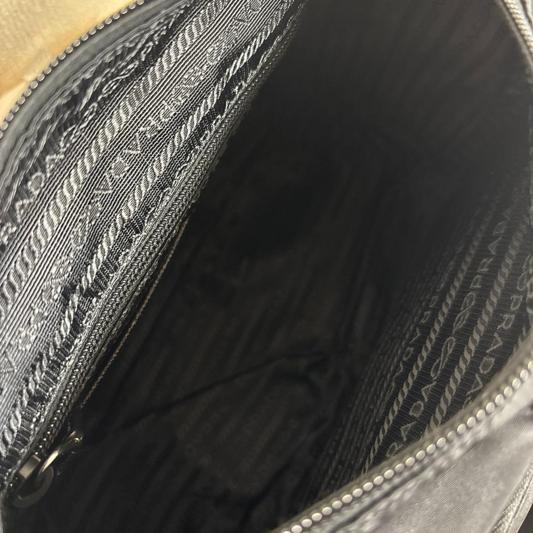 プラダ ナイロン ショルダーバッグ