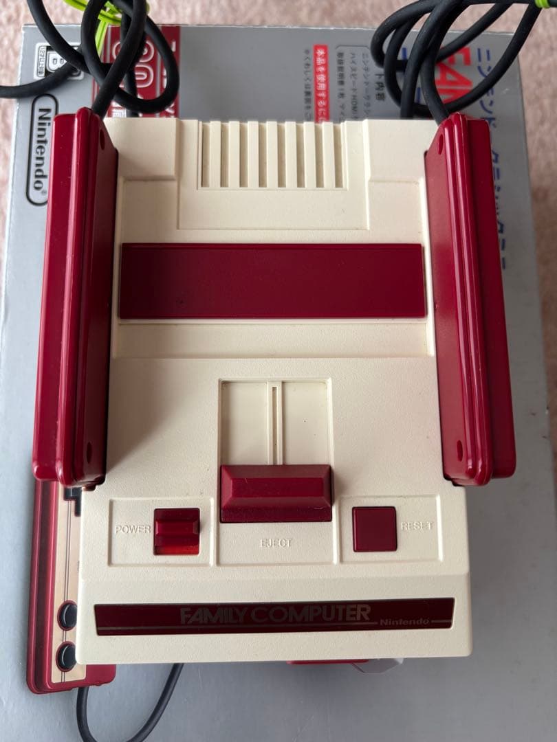 ほぼ未使用　Nintendo ゲーム機本体 ニンテンドークラシックミニ　美品