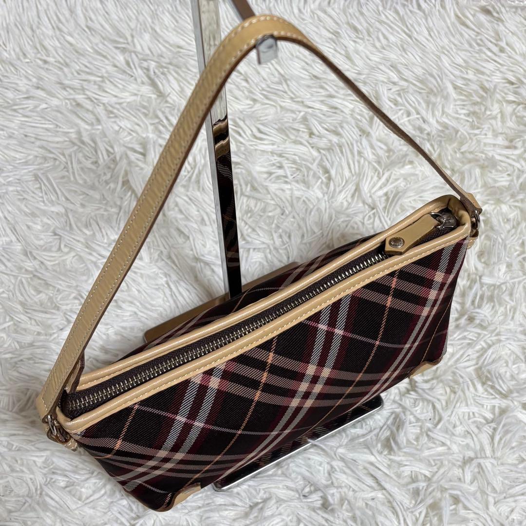 バーバリー ブルーレーベル アクセサリーポーチ 2WAY ノバチェック Y2K