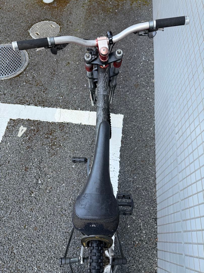 GT STS-1000 ダウンヒルマウンテンバイク TIOGA 引き取り限定