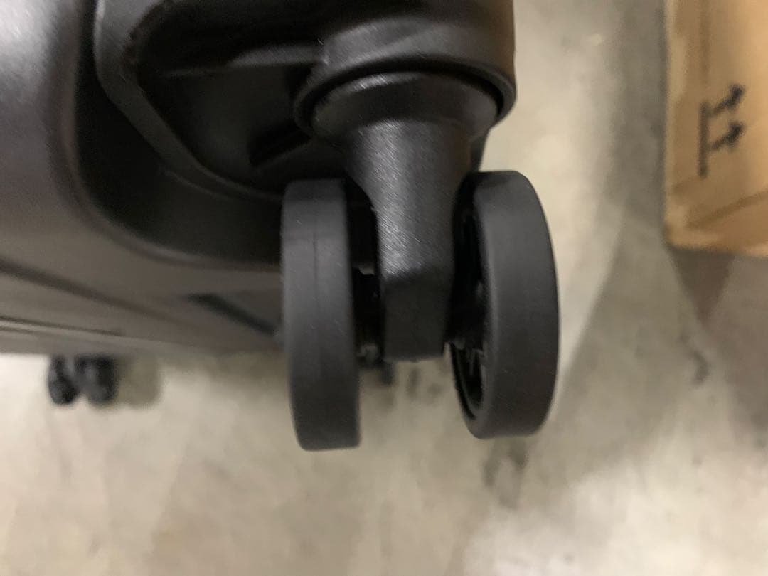 【展示品】サムソナイト] スーツケース キャリーケース