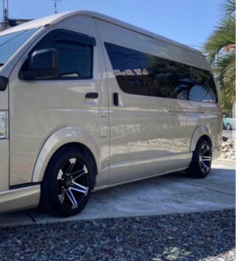 ハイエース200系25ミリワイドダウンルックオーバーフェンダー