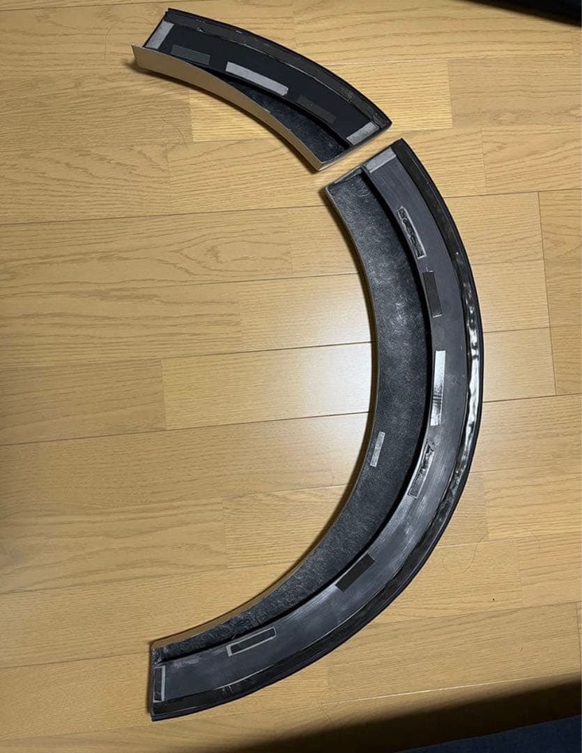 ハイエース200系25ミリワイドダウンルックオーバーフェンダー