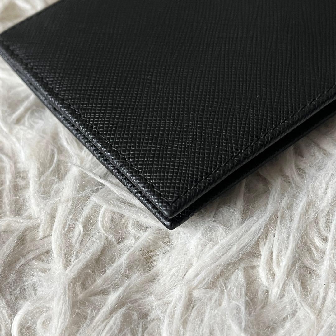 未使用品✨PRADA プラダ　マネークリップ　三角ロゴ　レバ　2MN077 黒