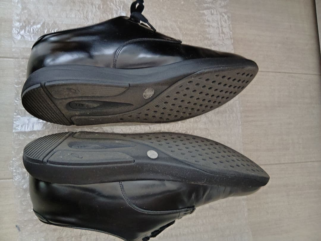 ASICS　ランウォーク　GORE-TEX　1231A226　25.0