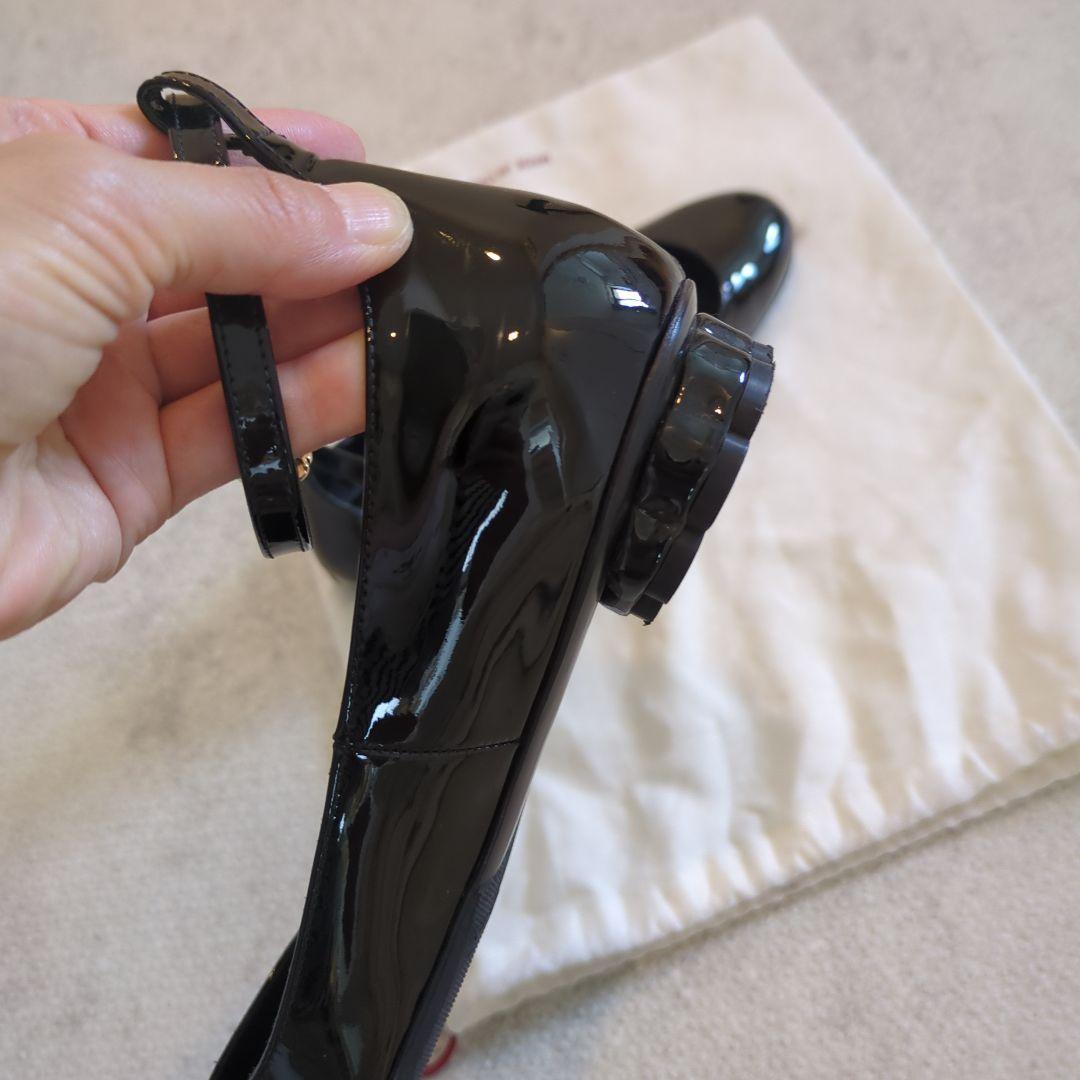 新品美品　フェラガモ　ストラップバレエシューズ