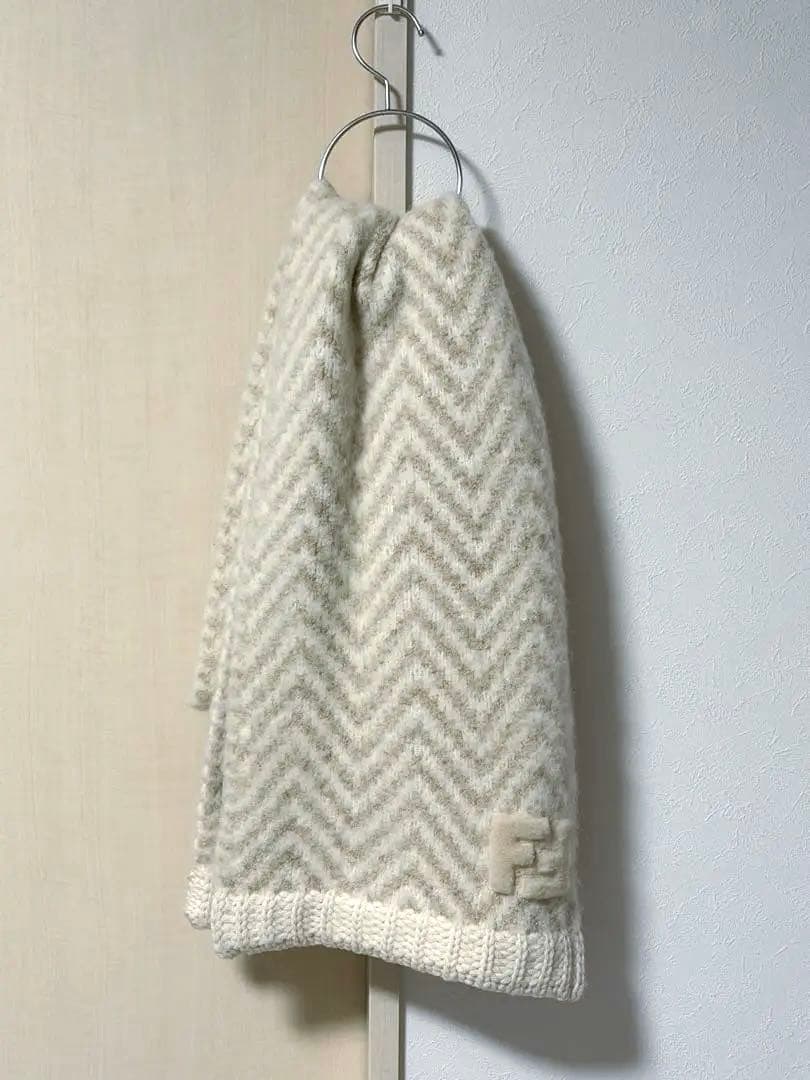 <新品未使用>購入証明あり FENDI FFマフラー アイボリー ホワイト