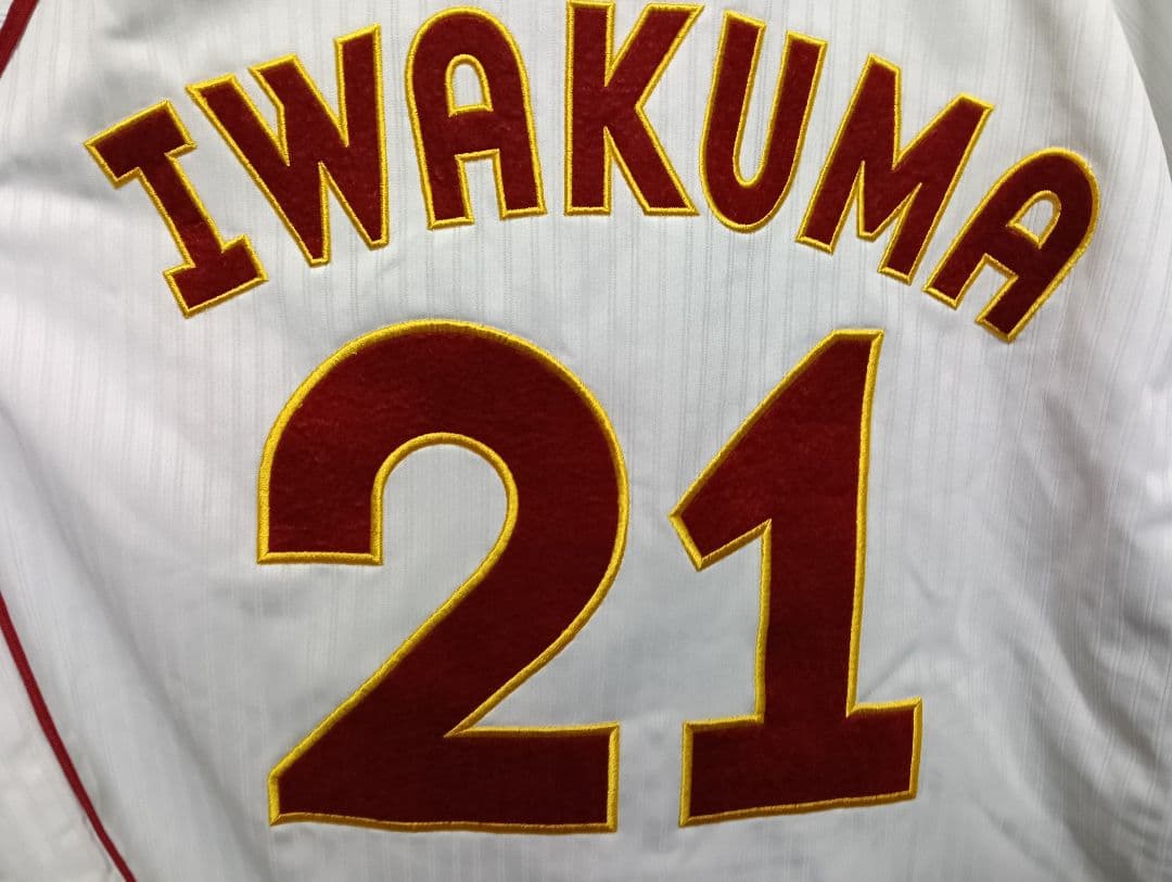 【激レア・美品】岩隈久志 東北楽天 ホームユニフォーム L（デサント製・刺繍）