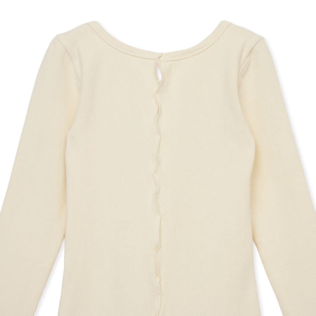 シシクイ　カットソー　白