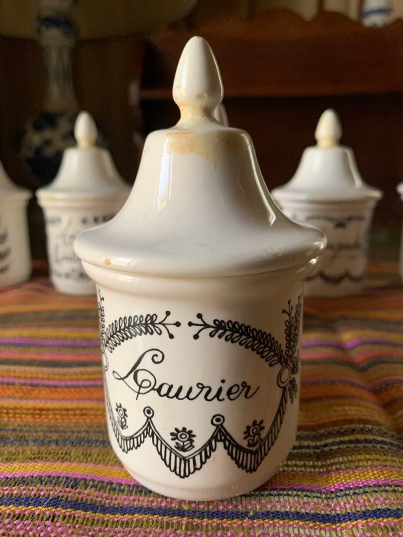 フランス製アンティークキャビネット付きキャニスターセット！カップ美品で使えます！